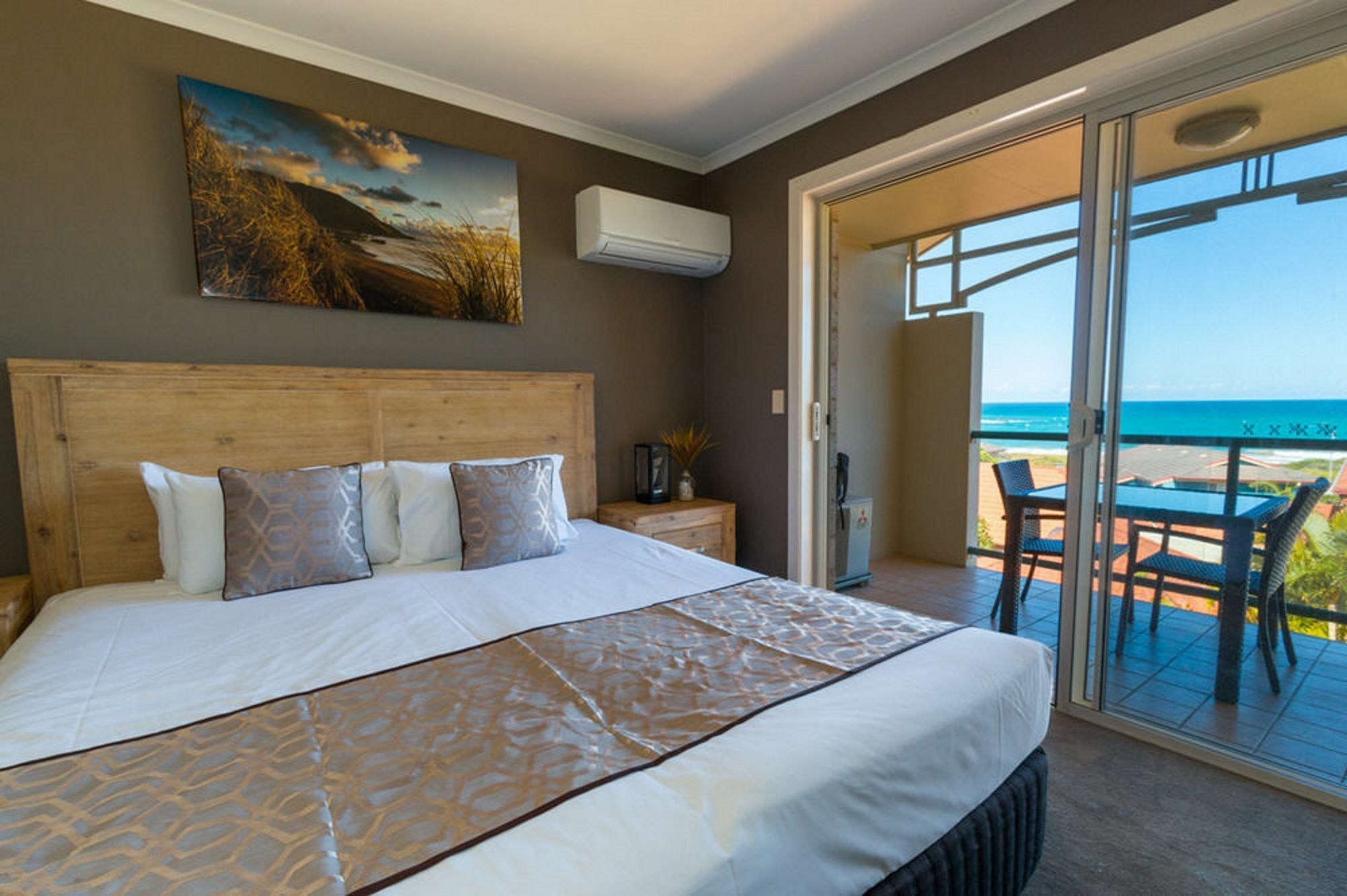 บีช เฮเว่น เอ็กเซกคิวทีฟ อพาร์ตเมนต์ Aparthotel Korora ภายนอก รูปภาพ